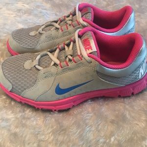 🎀Youth Girl Nike’s🎀